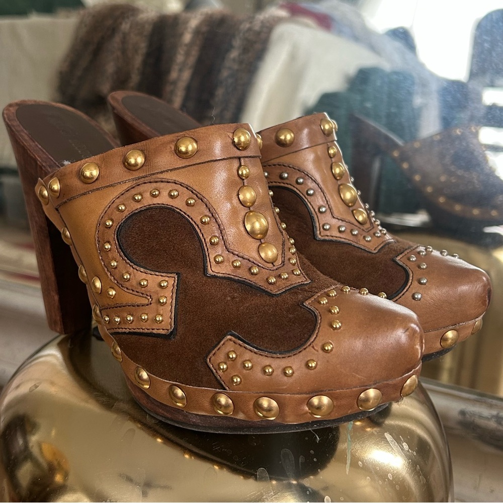 MIU MIU Size 37 1/2 or US 7 studded Brown leather clogs - Picture 10 of 10